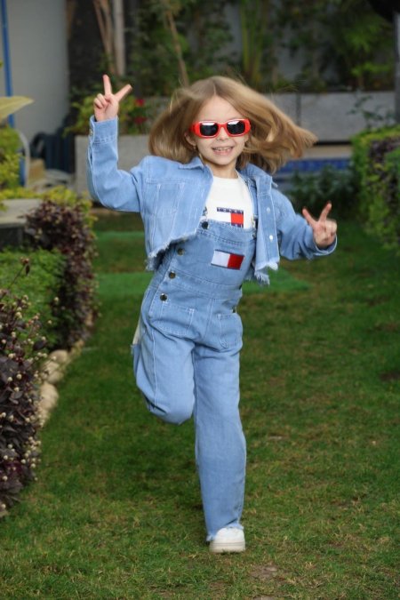 افرهول بناتي tommy