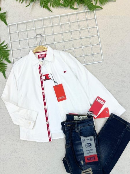 ابيض مع ابيض